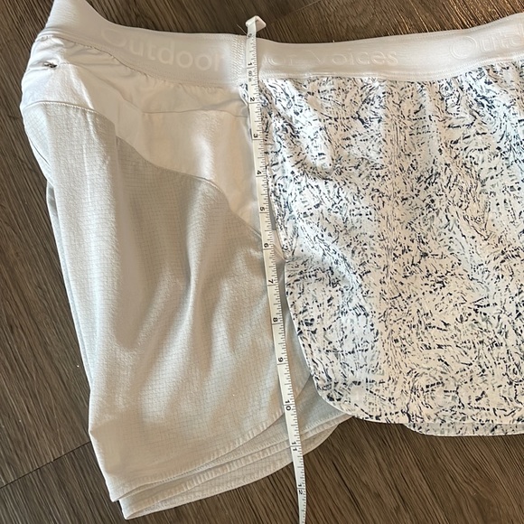 Outdoor Voices Shorts - Picture 6 of 8